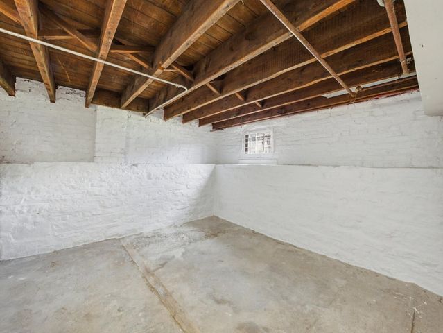 11412 S Saint Lawrence Avenue, Chicago, IL 60628