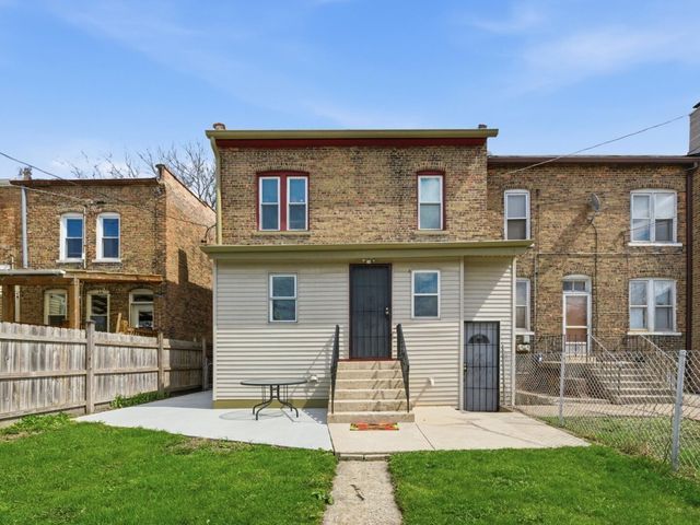 11412 S Saint Lawrence Avenue, Chicago, IL 60628