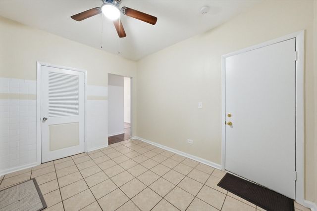 11412 S Saint Lawrence Avenue, Chicago, IL 60628