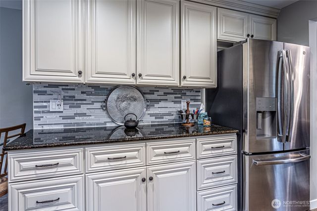 3614 West Tapps Drive E, Lake Tapps, WA 98391