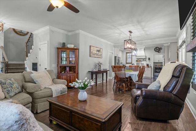 1267 Wades Branch Rd, Centerville, TN 37033
