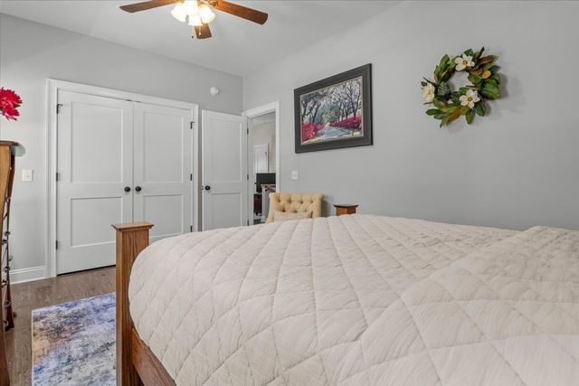1267 Wades Branch Rd, Centerville, TN 37033