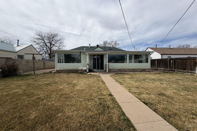 1724 Berkley Ave, Pueblo, CO 81004