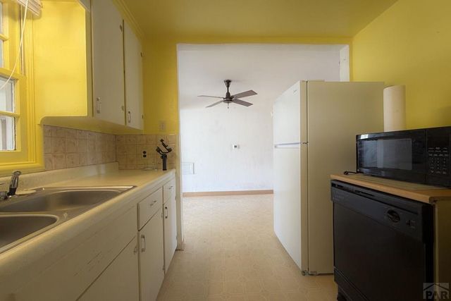 1724 Berkley Ave, Pueblo, CO 81004