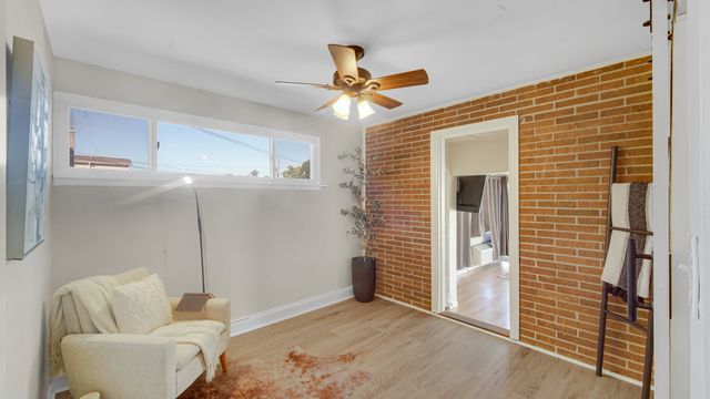 5237 S Natoma Avenue, Chicago, IL 60638