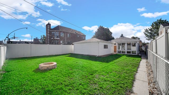 5237 S Natoma Avenue, Chicago, IL 60638