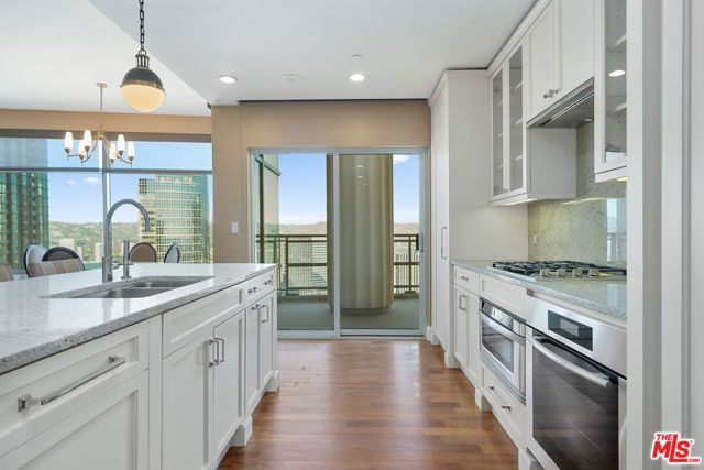 1 W Century Drive 35D, Los Angeles, CA 90067
