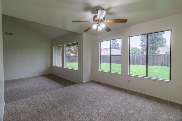 5330 Virtue Arc Dr, Stockton, CA 95207