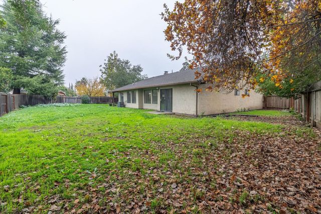 5330 Virtue Arc Dr, Stockton, CA 95207