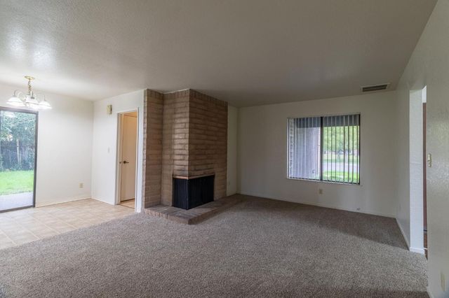 5330 Virtue Arc Dr, Stockton, CA 95207