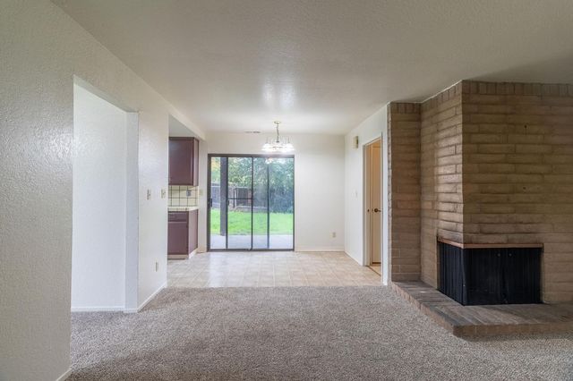 5330 Virtue Arc Dr, Stockton, CA 95207