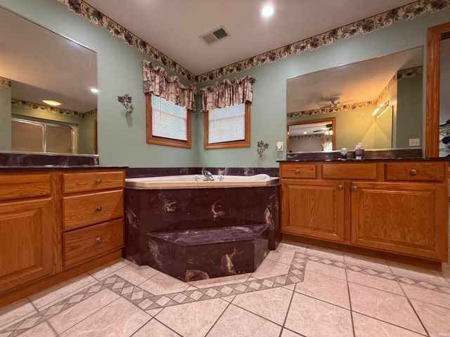 3419 Mount Vernon Drive, Vincennes, IN 47591