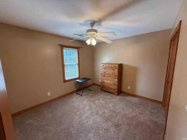 3419 Mount Vernon Drive, Vincennes, IN 47591