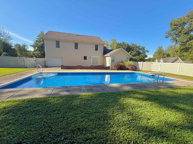 3419 Mount Vernon Drive, Vincennes, IN 47591