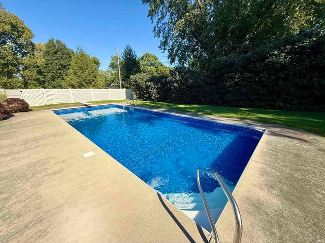 3419 Mount Vernon Drive, Vincennes, IN 47591