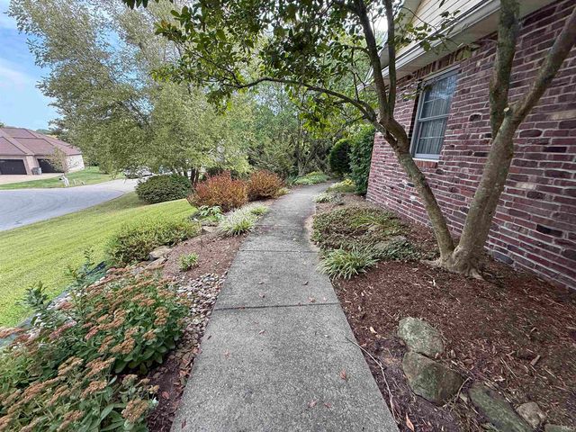 3419 Mount Vernon Drive, Vincennes, IN 47591