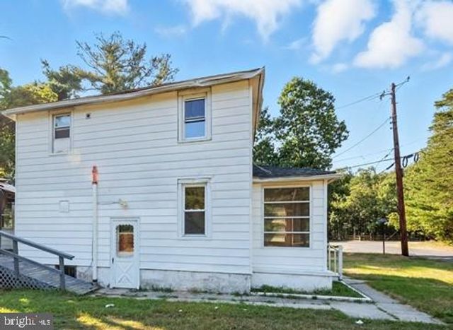 423 BINKER AVE, Berlin, NJ 08009