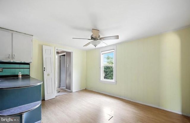 423 BINKER AVE, Berlin, NJ 08009