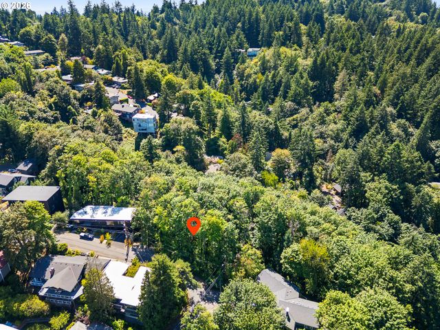 Sw SHERWOOD Pl 53, Portland, OR 97201