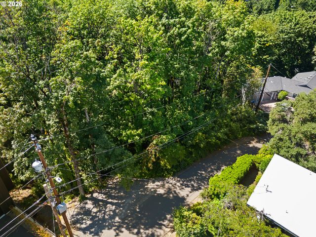 Sw SHERWOOD Pl 53, Portland, OR 97201