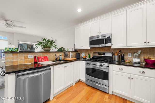 1322 Berry Farm Road, Whitehouse Station, NJ 08889