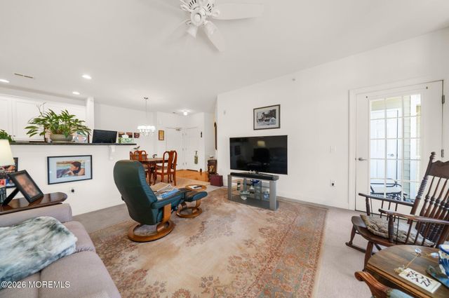 1322 Berry Farm Road, Whitehouse Station, NJ 08889