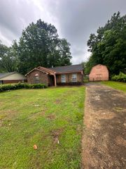 2217 DURHAM AVE, Memphis, TN 38127