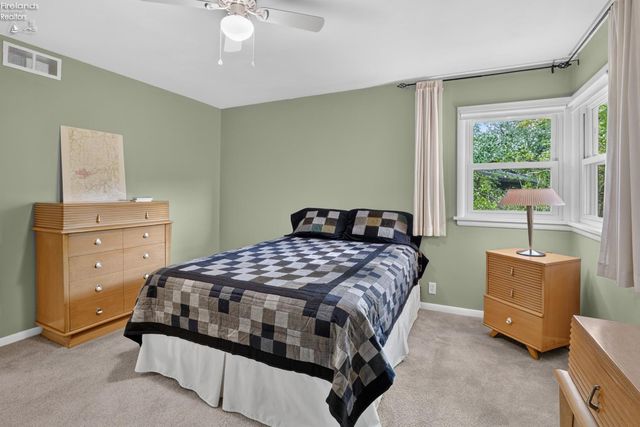 59 Shipherd, Oberlin, OH 44074