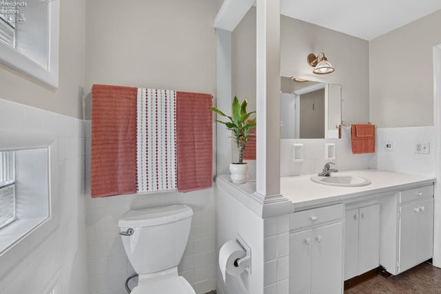 59 Shipherd, Oberlin, OH 44074