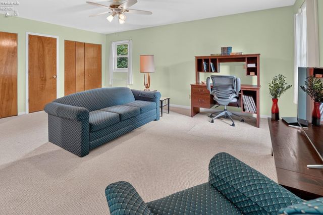 59 Shipherd, Oberlin, OH 44074