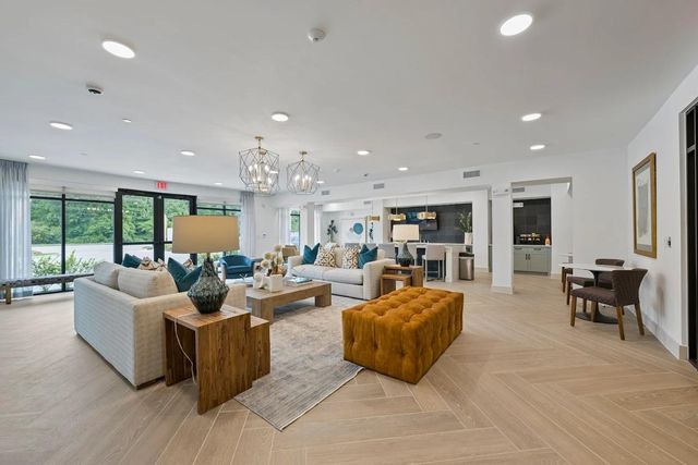 1888 Brittmoore Road 1115, Houston, TX 77043