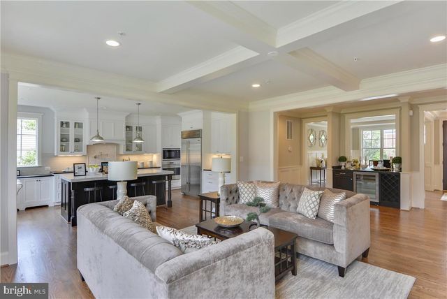 4510 MAPLE AVE, Bethesda, MD 20814