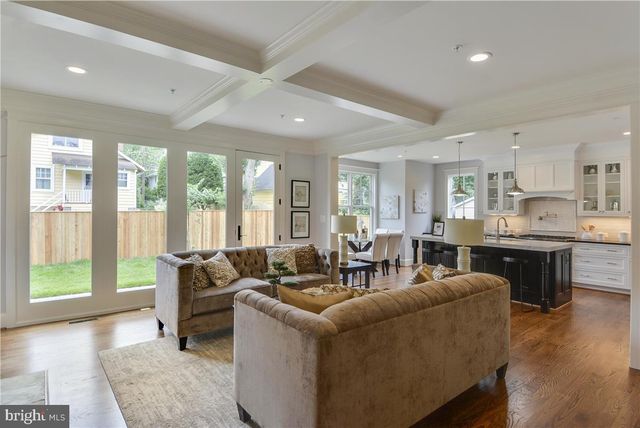 4510 MAPLE AVE, Bethesda, MD 20814