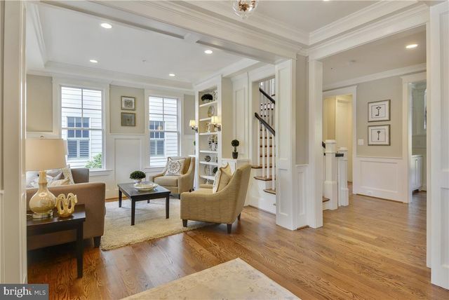 4510 MAPLE AVE, Bethesda, MD 20814