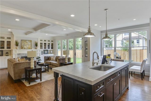 4510 MAPLE AVE, Bethesda, MD 20814