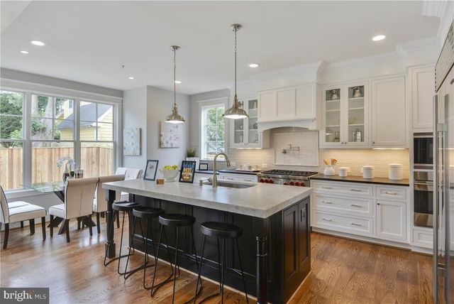 4510 MAPLE AVE, Bethesda, MD 20814