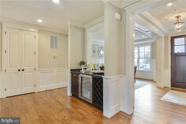4510 MAPLE AVE, Bethesda, MD 20814
