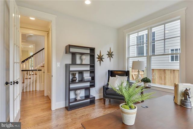 4510 MAPLE AVE, Bethesda, MD 20814