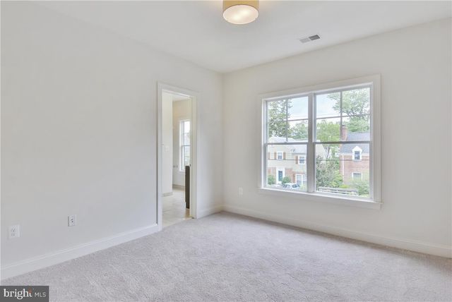 4510 MAPLE AVE, Bethesda, MD 20814