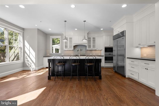 4510 MAPLE AVE, Bethesda, MD 20814