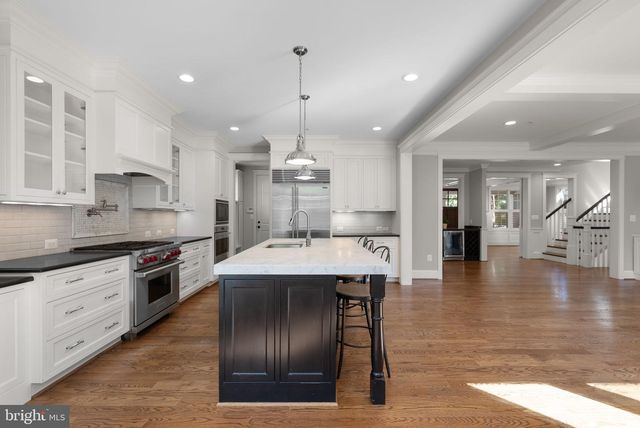 4510 MAPLE AVE, Bethesda, MD 20814