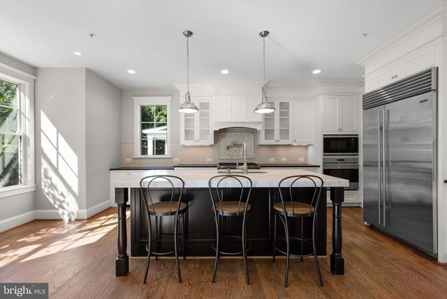 4510 MAPLE AVE, Bethesda, MD 20814