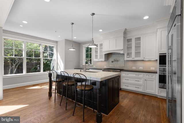 4510 MAPLE AVE, Bethesda, MD 20814