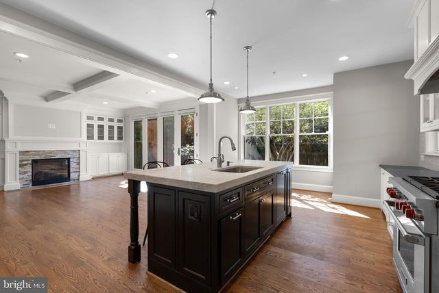4510 MAPLE AVE, Bethesda, MD 20814