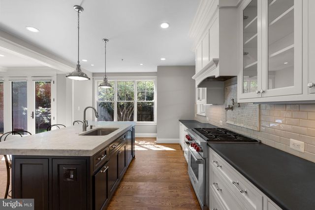 4510 MAPLE AVE, Bethesda, MD 20814