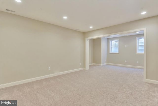 4510 MAPLE AVE, Bethesda, MD 20814