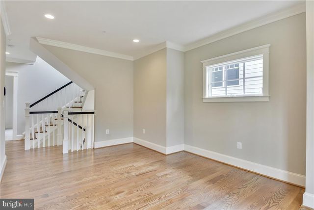4510 MAPLE AVE, Bethesda, MD 20814