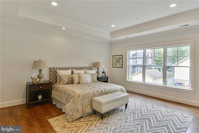 4510 MAPLE AVE, Bethesda, MD 20814
