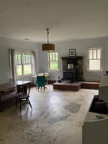 655 Cox Road, Roswell, GA 30075