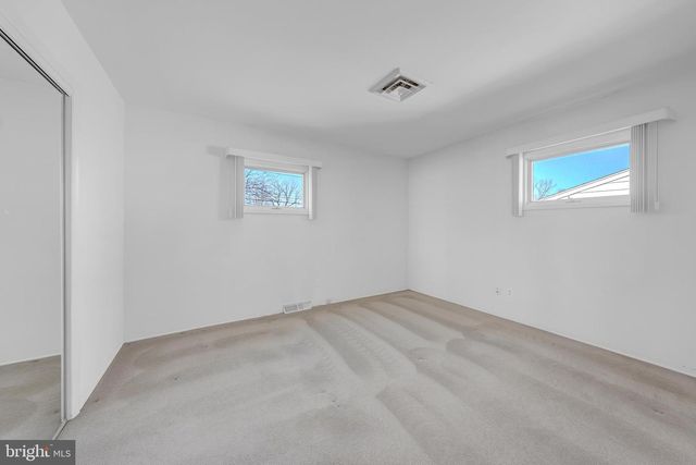 2203 ALLWOOD DR, Bethlehem, PA 18018